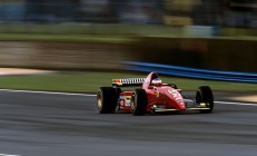 开云体育-罗德里戈，F1街道赛之夜的稳定灯塔