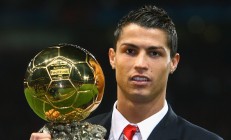 开云体育-阿什拉夫闪耀全场，克罗地亚力克巴黎背后的战术密码与个人英雄主义