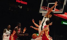 开云下载-法国男篮横扫凯尔特人B队，特雷杨完成帽子戏法的简单介绍