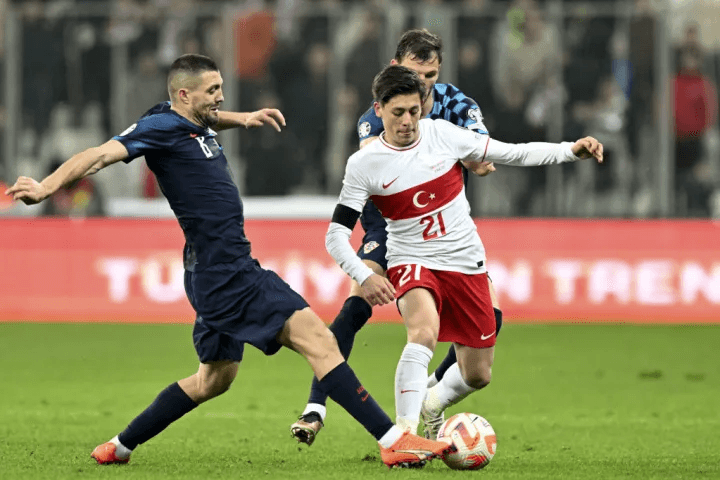 格拉纳达遭遇失败,主场未获胜绩 格拉纳达遭遇失败,主场未获胜绩