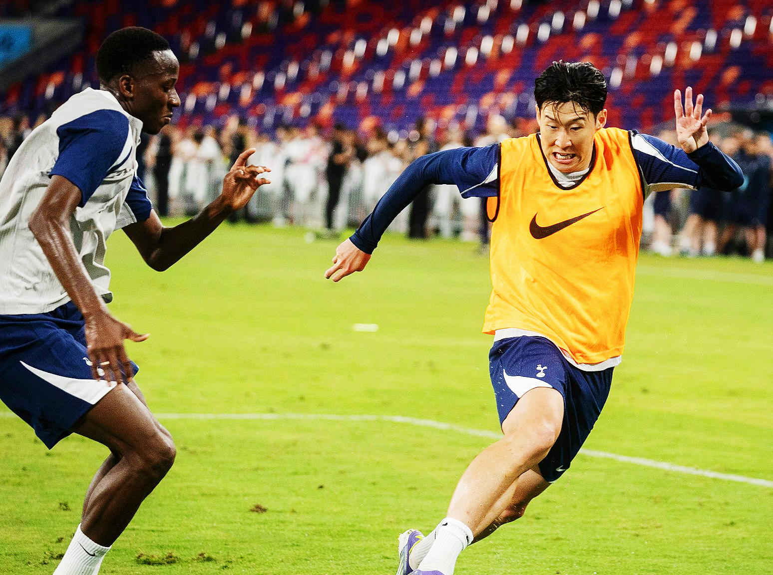 热刺主场惜败，遭遇联赛连败的简单介绍