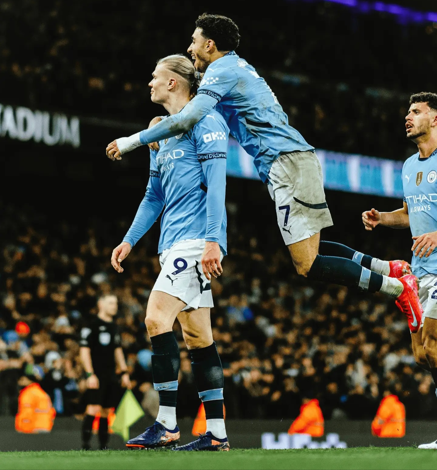 切尔西客场击败水晶宫，时刻提防曼城的简单介绍