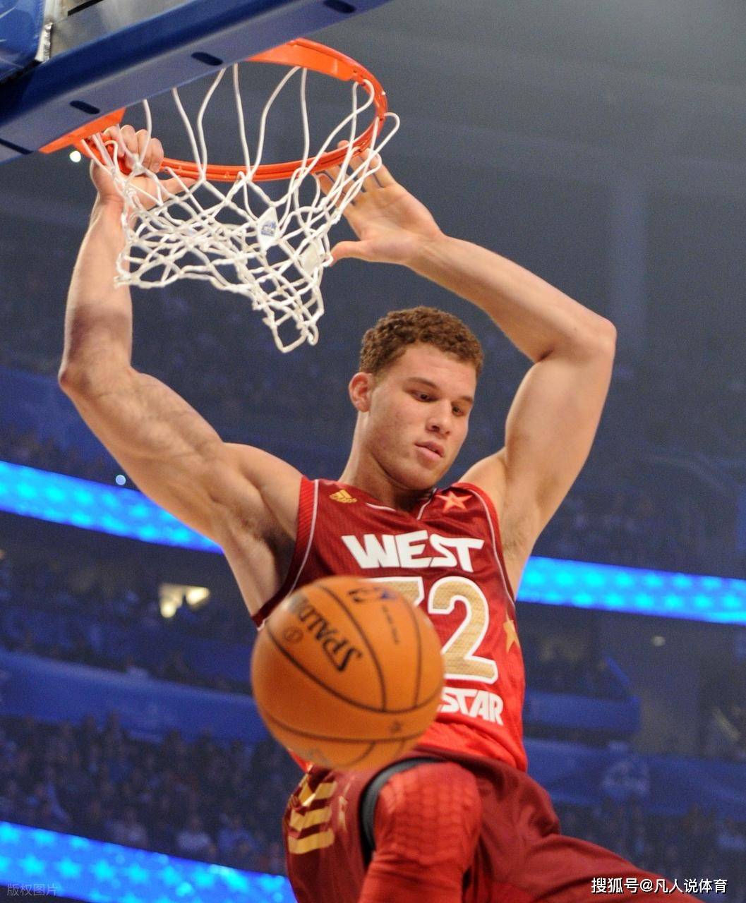 包含篮球明星新形象曝光，风格大转变引争议的词条