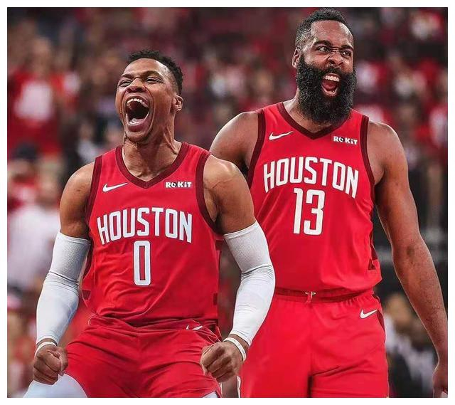 包含勇士碾压雷霆，王哲林关键制胜的词条