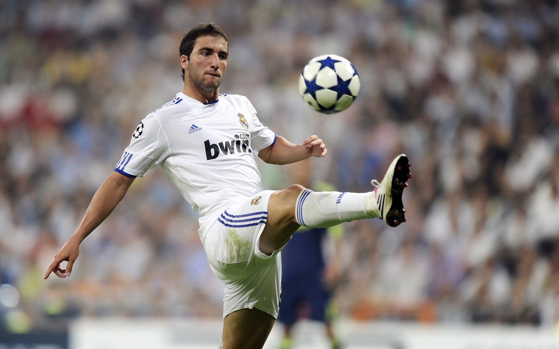 西决生死战之夜，文班亚马完成自我救赎