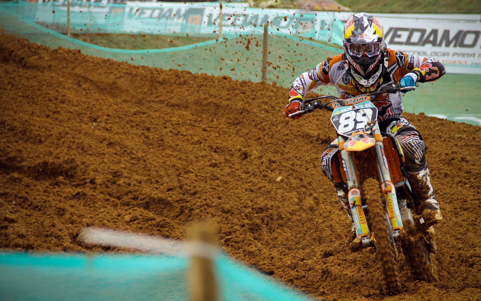 利拉德时刻降临CBA！山东队史诗逆转天津，点燃赛场激情