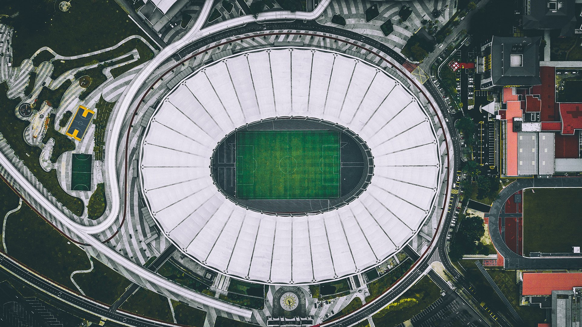 绝境封神,当伦纳德用加时赛写下唯一的注脚,深圳队改写CBA与NBA的平行宇宙